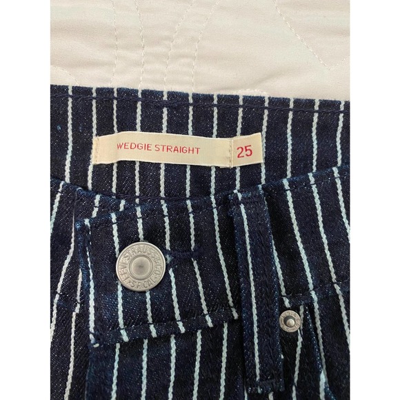NWOT Levi’s Wedgie Straight Striped Blue Jeans Size 25 - Picture 5 of 10